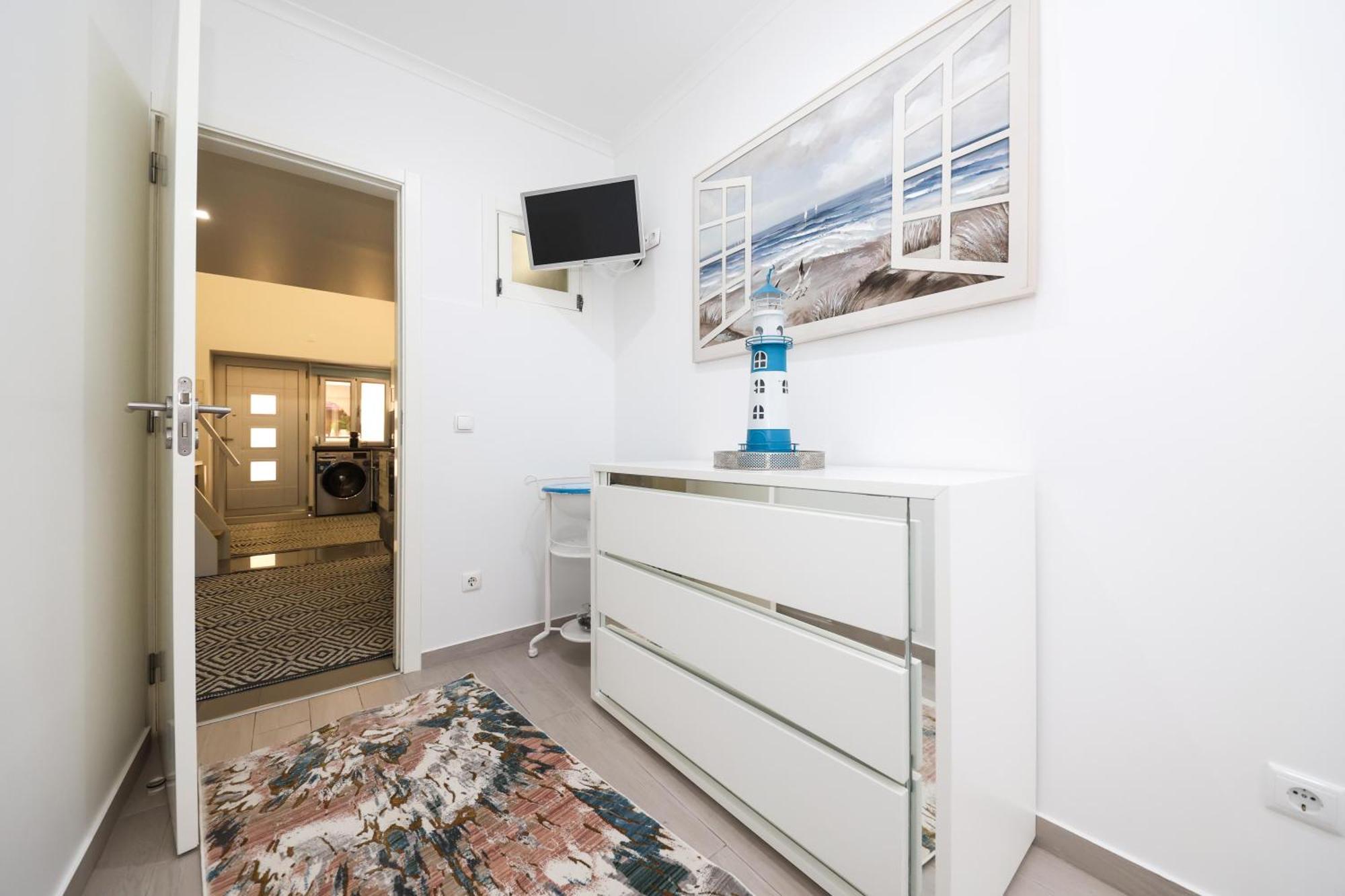 Dina Beach House Nazare Bagian luar foto