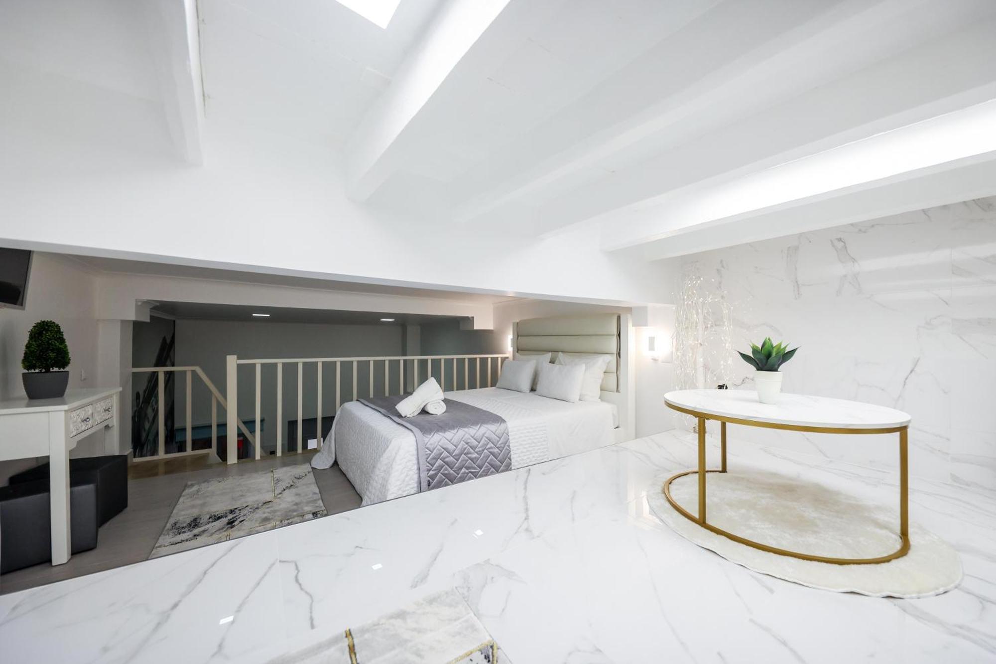 Dina Beach House Nazare Bagian luar foto